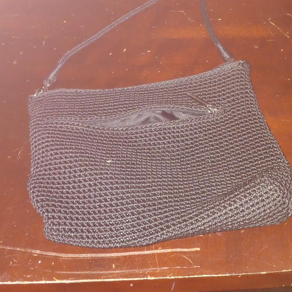Cross body small bag black knit.